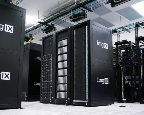Data-Server-480x384